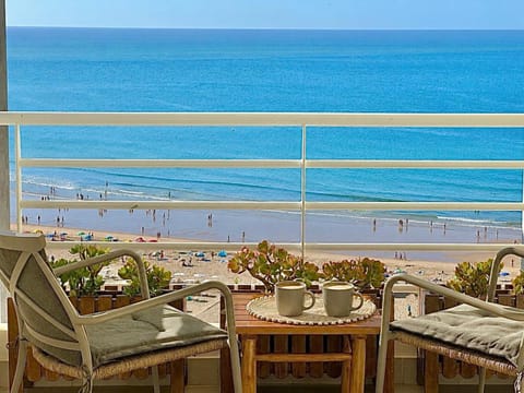 Property building, Natural landscape, View (from property/room), Balcony/Terrace, Beach, Landmark view, Sea view