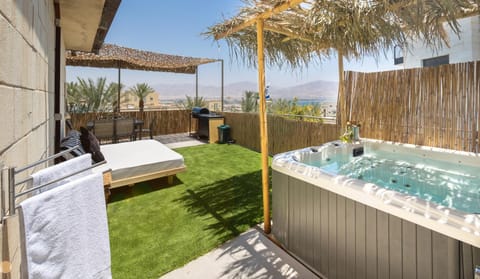 Hot Tub, Hot Tub, Balcony/Terrace