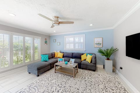 Ariana's Paradise House in Saint Pete Beach