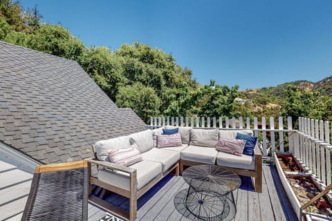 Dragon Cottage House in Russian River