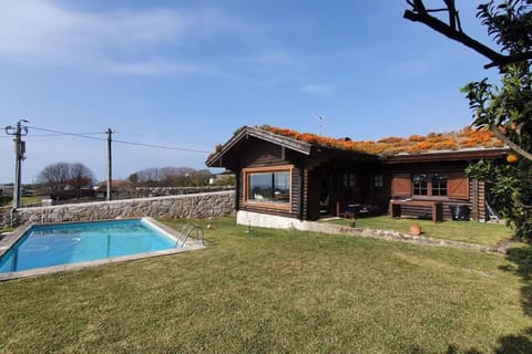 Encantadora moradia T1, com piscina e vista mar a 500m da praia House in Viana do Castelo District