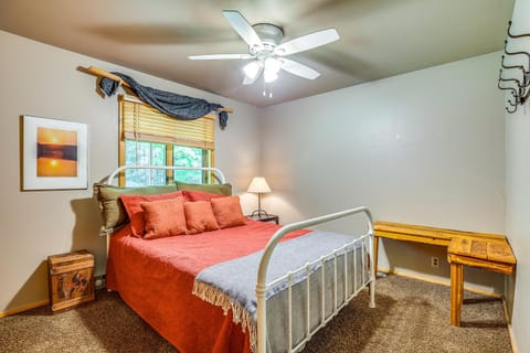 Lakefront Townsend Cabin with Fire Pit, Private Dock Cabin in Wisconsin