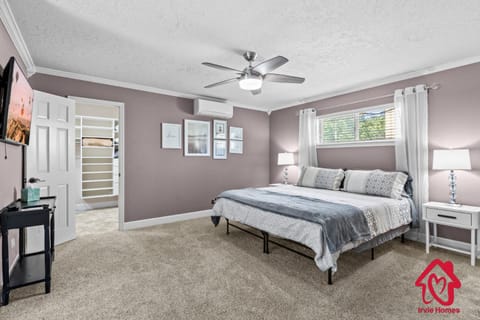 San Gabriel Stunner - An Irvie Home House in Albuquerque