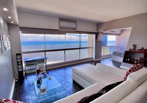 Property building, Bed, Natural landscape, View (from property/room), Living room, Photo of the whole room, Seating area, Dining area, Bedroom, Garden view, Sea view, Sea view