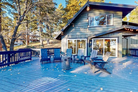 Ferndale woods House in Running Springs