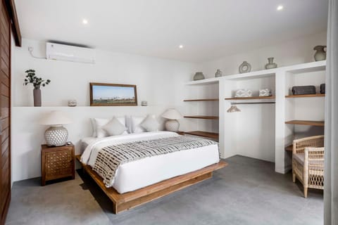 Bed, Bedroom, air conditioner