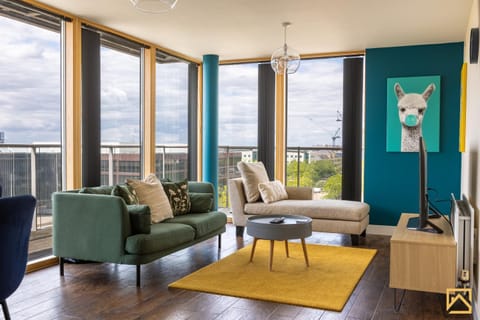 View (from property/room), Balcony/Terrace, Living room, Seating area