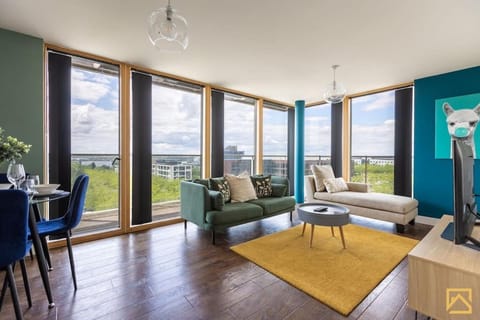 View (from property/room), Balcony/Terrace, Living room, Dining area