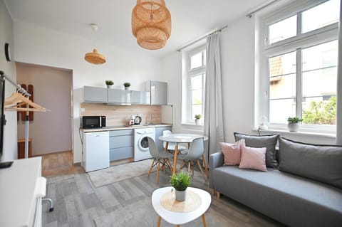 Kitchen or kitchenette, Living room, Seating area, minibar