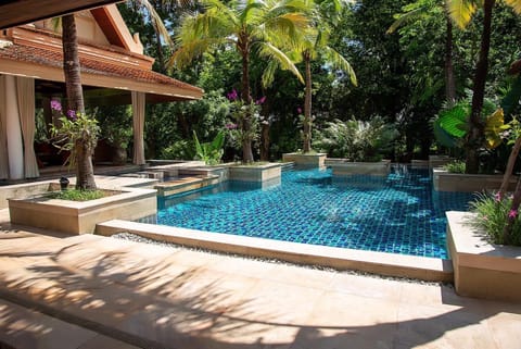 Property building, Garden, Swimming pool, sunbed