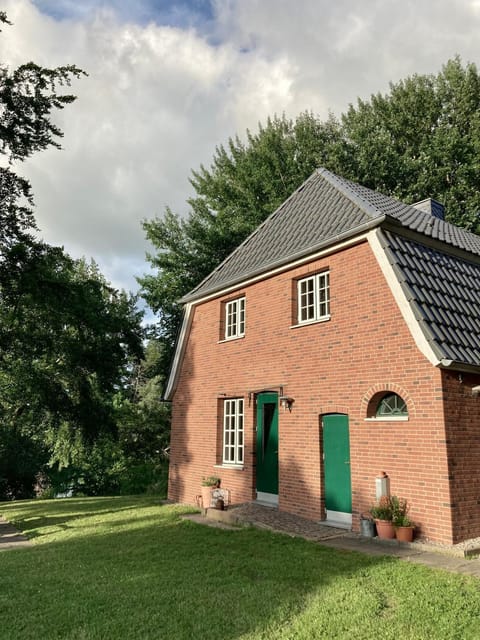 Property building, Garden, Garden view