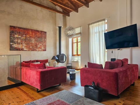 Luminous a House of Luxury Apartment in Chania