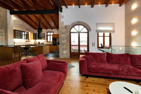 Living room, Seating area