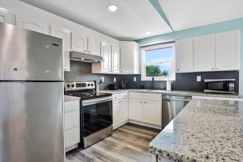 Coral Cottage House in Florida