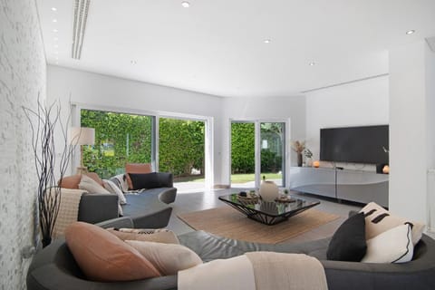 Property building, Living room