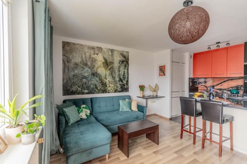 Kitchen or kitchenette, Living room, Seating area, Dining area, minibar