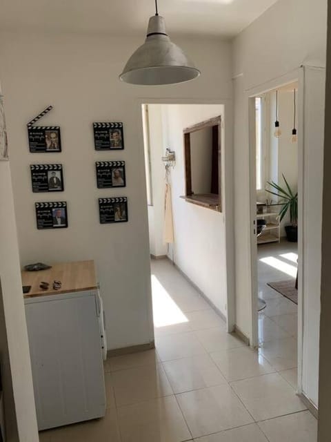 Entre gare Saint Charles et vieux port Apartment in Marseille