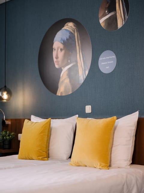 Bed, Decorative detail