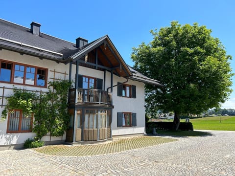 Property building, Spring, Day, Garden, Garden view