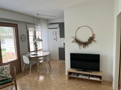 Communal lounge/ TV room, TV and multimedia