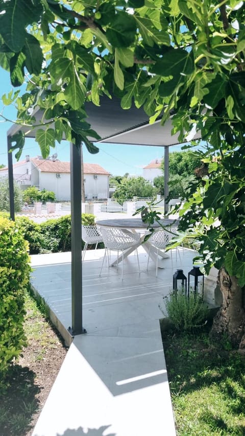 Day, Garden, Garden view