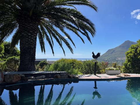Pool view, Sea view