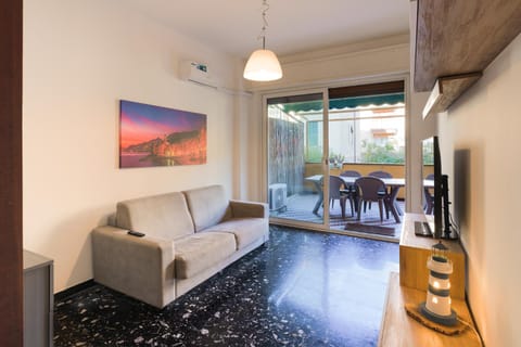 Property building, TV and multimedia, Living room