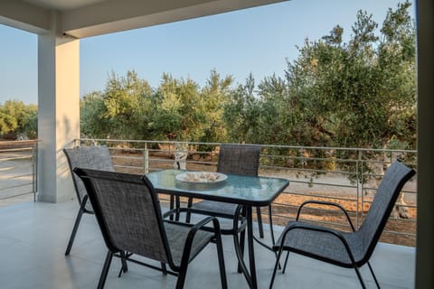 Alonakia Home Suites House in Messenia