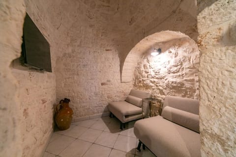 Trullo Arboris House in Province of Taranto