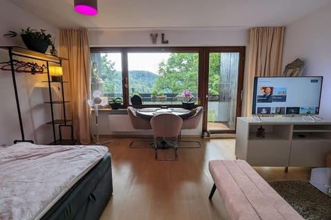 Photo of the whole room, Bedroom, hair dresser