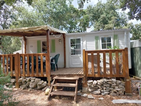 Mobile home camping Ardèche Campground/ 
RV Resort in Provence-Alpes-Côte d'Azur