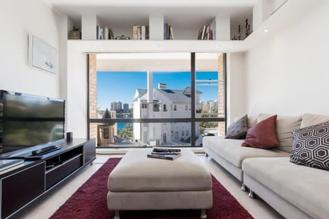 TV and multimedia, Living room, City view