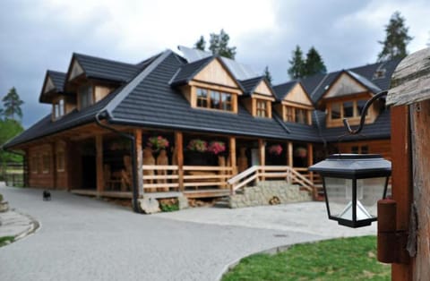 Property building, Day