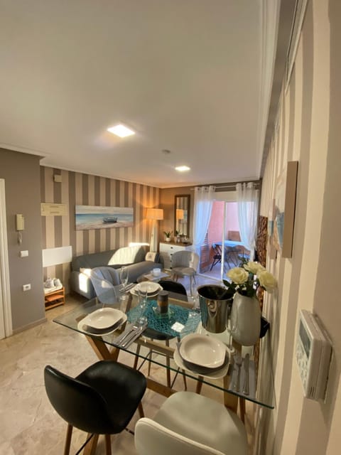 Living room, Dining area