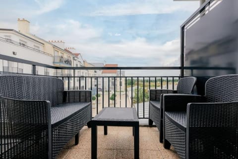 Élégance Proche Disneyland Apartment in Bailly-Romainvilliers