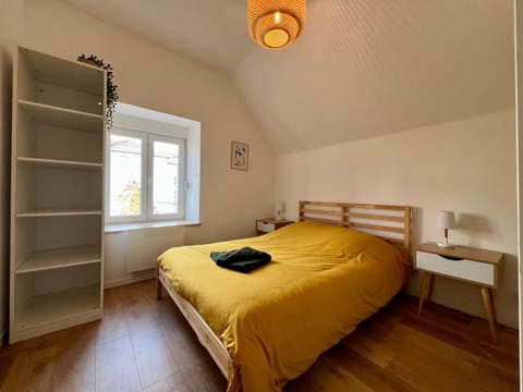 Bed, Bedroom, wardrobe