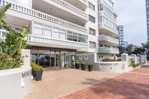 Centrally vacation home in Beach road Apartment in Sea Point