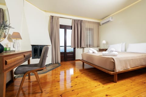 Bed, Bedroom, air conditioner