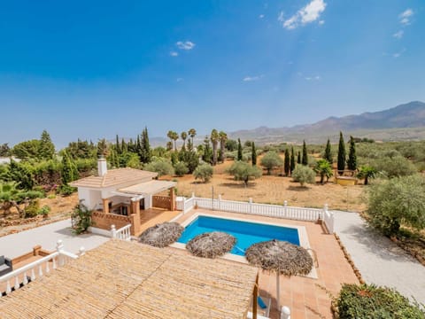 Property building, Patio, Nearby landmark, Spring, Day, Natural landscape, Garden, Garden view, Mountain view, Pool view, Swimming pool, sunbed