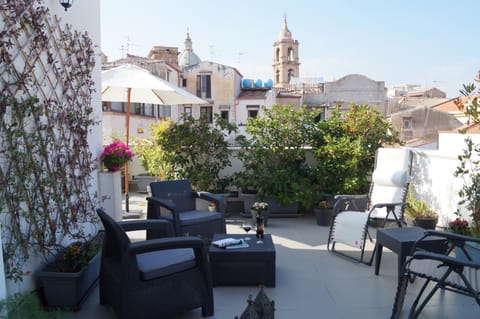 Balcony/Terrace, Photo of the whole room