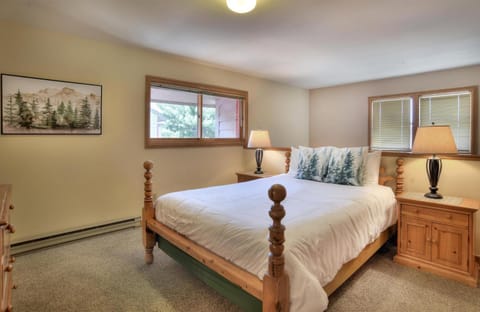 2 2 Ferringway 33 House in Durango