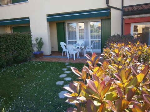 Patio, Garden, Garden