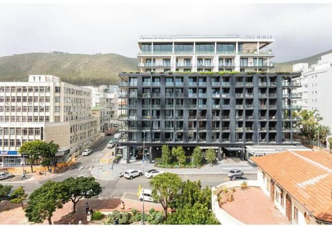 Sweet Flamingo Apartment in Sea Point