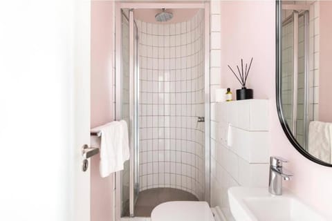 Sweet Flamingo Apartment in Sea Point