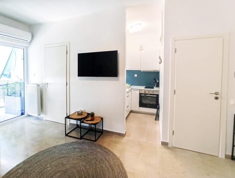 Kremou Studio Apartment in Kallithea