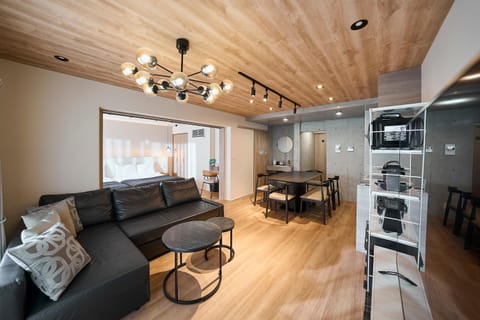 Living room, Photo of the whole room, Dining area