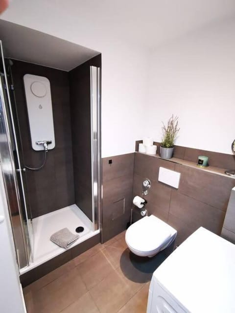 HH 02 by ROCKCHAIR - SUPERHOST Status - Modernes Apartment mit sonnigem Balkon & premium Boxspringbetten in Winterhude - Hamburg Top Geheimtipp Apartment in Hamburg