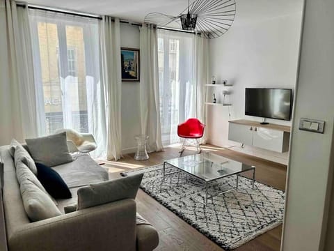 Communal lounge/ TV room, TV and multimedia, Living room, Seating area