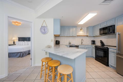 Phoenix X 504 condo Apartment in Ono Island