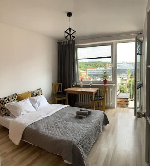 Bed, View (from property/room), Balcony/Terrace, Bedroom, towels
